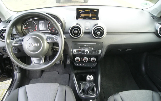 Audi A1 cena 49000 przebieg: 28185, rok produkcji 2016 z Pszczyna małe 121